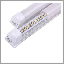 Falra szerelhető led lámpa 120 cm- átlátszó