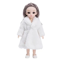 Elegáns baba figura fehér ruhában EBF2