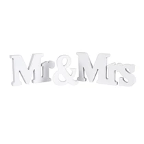Rusztikus Mr & Mrs fa felirat készlet – Esküvői asztaldísz és fotó kellék CD603378