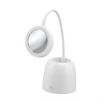 Modern LED Asztali Lámpa és Írószertartó – Praktikum és Stílus 6582